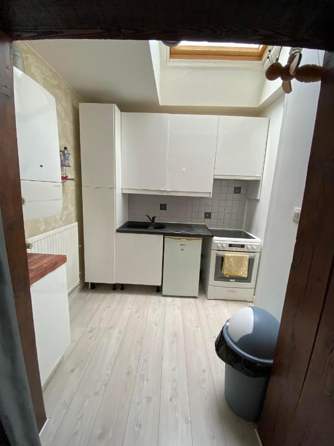 Appartement Dans Une Impasse Calme Proche De La Gare Amiens Exterior foto